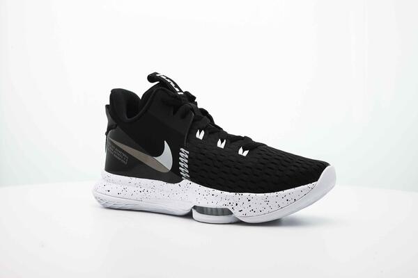 Nike LEBRON WITNESS V 